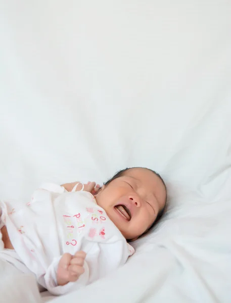 Βρέφος Νεογέννητο Μωρό Ουρλιάζει — Φωτογραφία Αρχείου