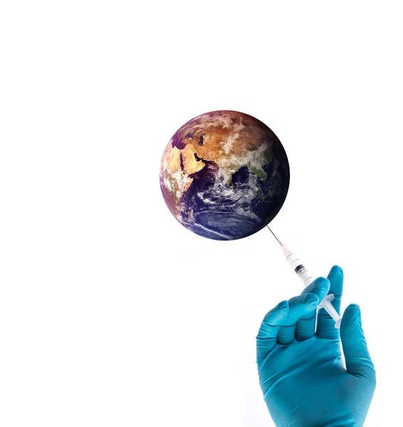 Dłoń Rękawicy Niebieski Trzymając Strzykawkę Szczepić Świat Bezpieczne Koncepcja Świata — Zdjęcie stockowe