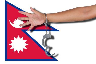 kelepçe elle Nepa bayrağı