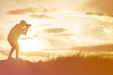 Fotoğrafçı Siluet, bir görünüm fotoğrafı çek