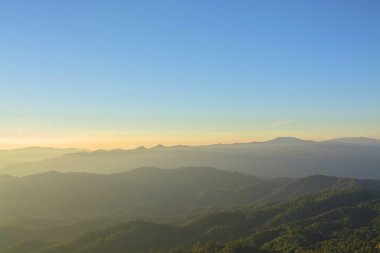 Dağ güzel katmanları