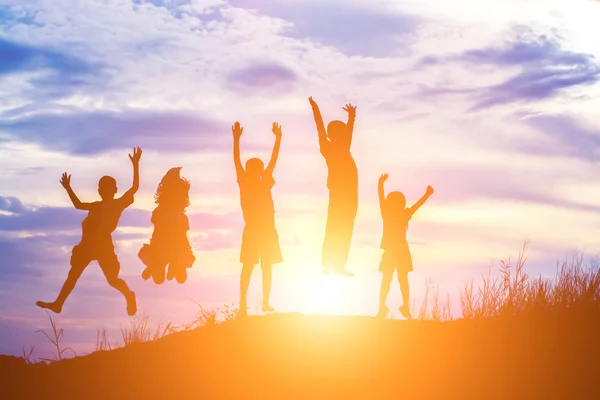 Silueta Los Niños Saltar Alegría Feliz Tiempo — Foto de Stock