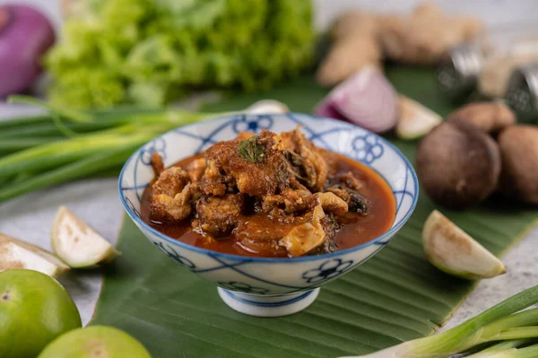 Sweet Pork Ceramic Bowl Deer Banana Leaf Spring Onions Mushrooms — Stock Photo, Image