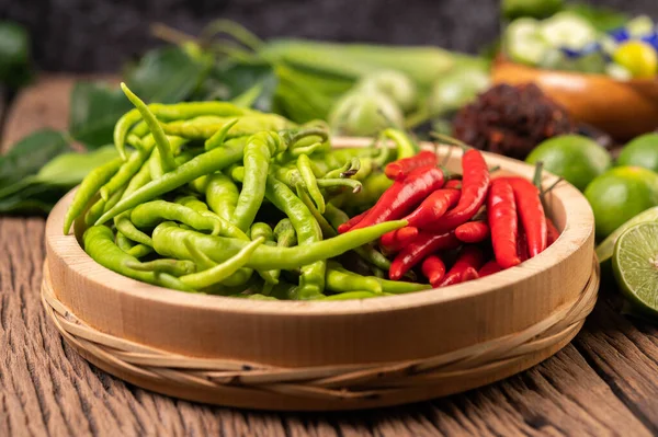 Fresh Chili Wooden Tray Lemon Kaffir Lime Leaves — Stock Photo, Image