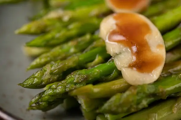 Gefrituurde Asperges Oestersaus Selectieve Focus — Stockfoto