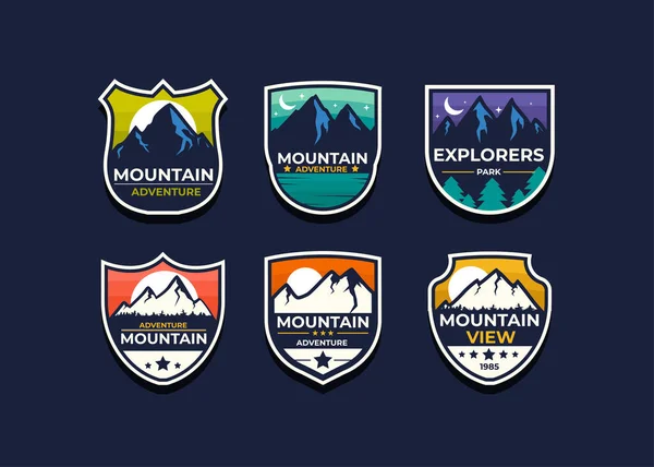 Explorer Mountain Advanture Ensemble Vectoriel Symbole — Image vectorielle