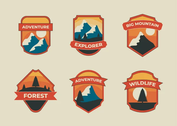 Ensemble Badge Logo Camping Étiquette Collection Éléments Design Illustration Vectorielle — Image vectorielle