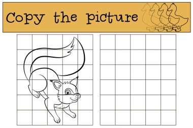 Küçük sevimli sincap gülümsüyor.