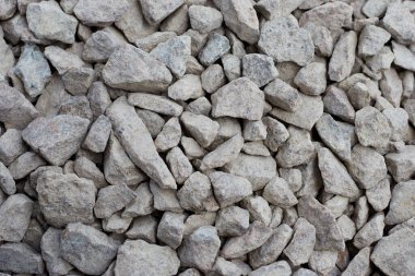 İnşaat için ezilmiş taş yollar için kullanılıyor..