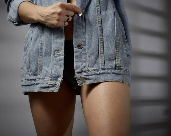 Menina Bonita Jeans Conceito Beleza Corpo Feminino — Fotografia de Stock