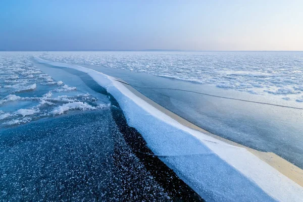 Foto Van Een Bevroren Meer Kalme Lucht Ukraine — Stockfoto