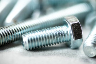 Metal cıvatalar kapalı. Krom kaplama vida cıvatalar.