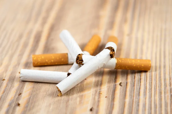 Deja Fumar Concepto Cigarrillo Cigarrillos Rotos Deja Mal Hábito Concepto —  Fotos de Stock