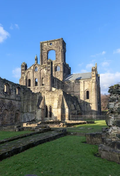 Les ruines de l'abbaye de Kirkstall Images De Stock Libres De Droits