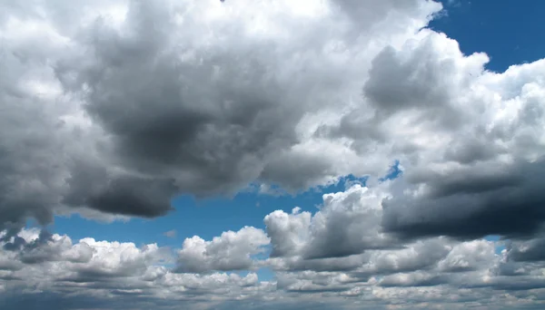 Nuvens — Fotografia de Stock