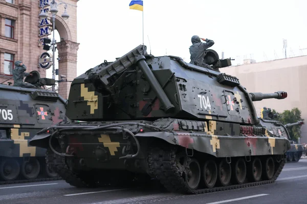 Kijów, Ukraina-24 sierpnia 2016: parada wojskowa w Kijowie, poświęcona dzień niepodległości Ukrainy. Ukraina świętuje 25-lecie niepodległości — Zdjęcie stockowe