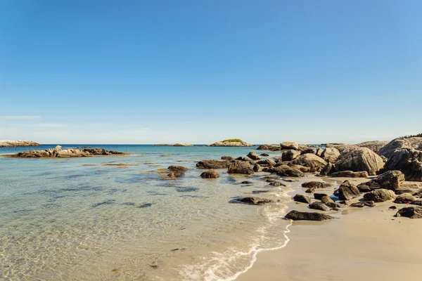 Strand am Meer von Keji — Stockfoto