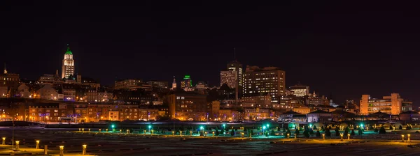 Quebec city at night in the winter — Stock Photo, Image