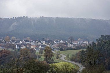 Mitteleschenbach Bavyera Almanya 'da Sonbahar Günü