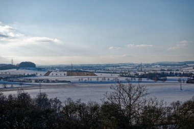 Bavyera 'da karla kaplı odun