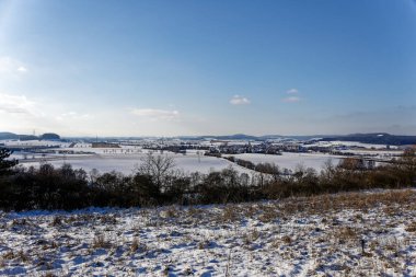 Bavyera 'da karla kaplı odun
