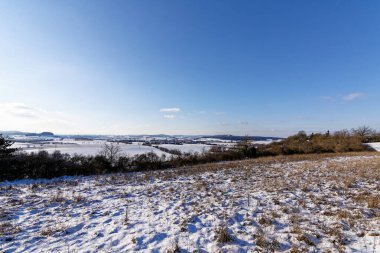 Bavyera 'da karla kaplı odun