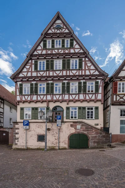 Ausflug Südwestdeutschland Grünes Mittelalterliches Fachwerkhaus Der Altstadt — Stockfoto