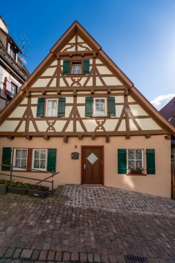 Güney Batı Almanya 'da bir gezi. Kara Orman Köyü' ndeki antik bir bina.