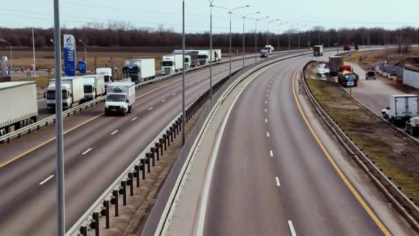 Autopista Territorio Krasnodar Rusia Marzo 2021 Libre Circulación Automóviles Carretera — Vídeo de stock
