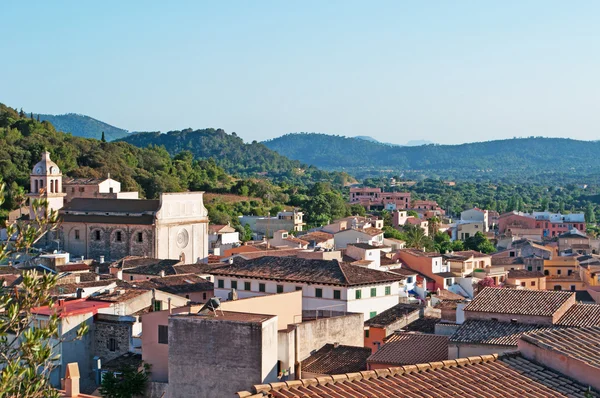 Maiorca, Isole Baleari, Spagna: vista panoramica sulla città di Arta, nel nord-est dell'isola — Foto Stock