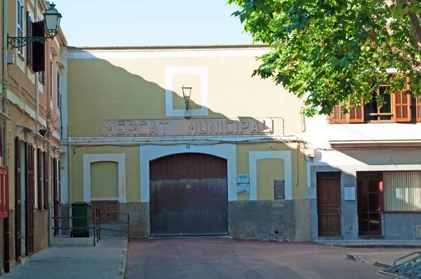 Maiorca, Ilhas Baleares, Espanha: o mercado municipal na cidade de Arta, no nordeste da ilha — Fotografia de Stock