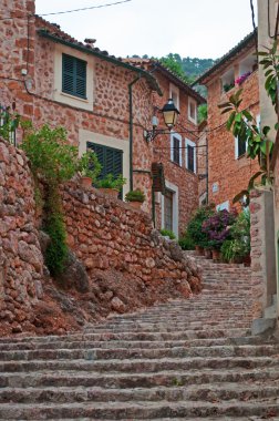 Mallorca, Balear Adaları, İspanya: eski köy Fornalutx sokakta