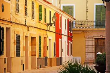 Menorca, Balear Adaları, İspanya: saraylar, Ciutadella de Menorca, adanın eski başkenti sokaklarında