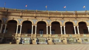 Seville, Endülüs, İspanya - 14 Nisan 2016: İspanya Meydanı