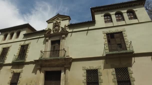 Granada, Andalusia, Spagna - 15 aprile 2016: Puerta de las Granadas — Video Stock