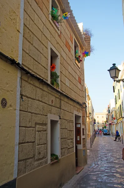 Menorca, Balearen, Spanien: Paläste in den Straßen von Ciutadella de Menorca, der ehemaligen Hauptstadt der Insel — Stockfoto