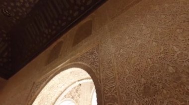 Granada, Endülüs, İspanya - 17 Nisan 2016: Alhambra palace ve Granada içinde yer alan kale karmaşık