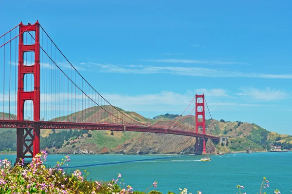 San Francisco, Kalifornie, Usa: panoramatický pohled na Golden Gate Bridge — Stock fotografie