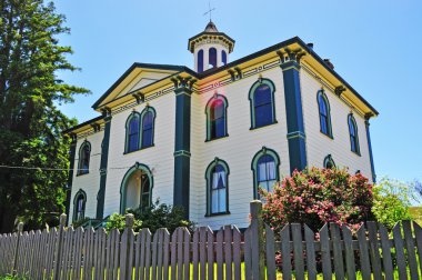 California, Usa: the Potter schoolhouse in Bodega Bay, the actual schoolhouse which appears in the 1963 American horror-thriller film The Birds directed and produced by Alfred Hitchcock clipart