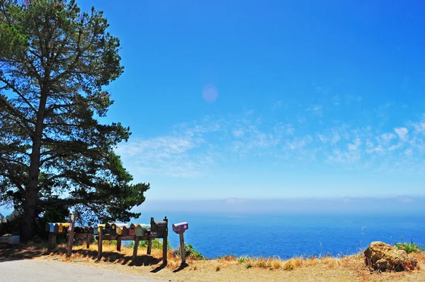 California, Usa: Big Sur, post office boxes in the middle of nowhere — Stock Photo, Image