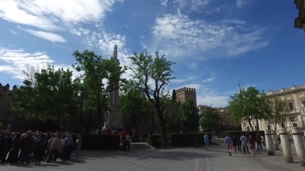 Siviglia, Andalusia, Spagna - 18 aprile 2016: Cattedrale di Siviglia — Video Stock