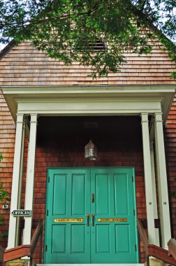 California: Clint Eastwood Carmel deniz, peri masalı ve şairler veya aktörler, onun ünlü belediye başkanları ile büyüleyici mimarisi için bilinen Pasifik kıyısında Şehir Konseyi odaları dahil