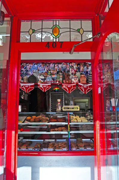San Francisco: a cookie shop in Castro, one of the first gay neighborhoods in Usa — Stock Photo, Image