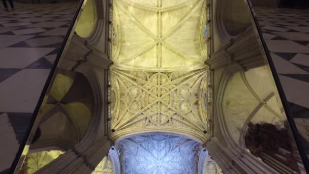 Catedral de Sevilla en Andalucía, España — Vídeos de Stock