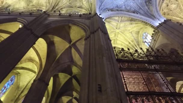 Catedral de Sevilla en Andalucía, España — Vídeos de Stock