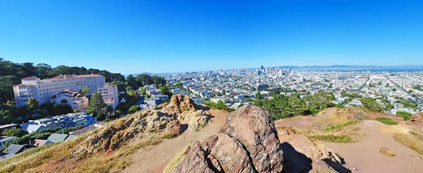San Francisco, California, Usa: aerial view of the skyline seen from the hilltop of Corona Heights Park, a park in the Castro and Corona Heights neighborhoods, offering a breathtaking and unobstructed panoramic view from Downtown to the Twin Peaks