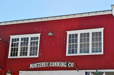 Monterey, California: ikonik Monterey Canning konserve satırda waterfront şehrin yeni Monterey bölümünde sokak, bina şirket görünümünü