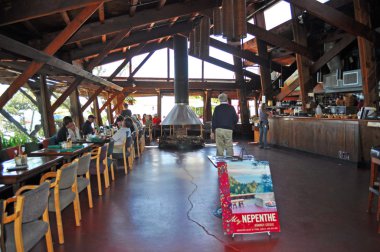 Big Sur, Kaliforniya, ABD: nepenthe restoranda iç, çok ünlü bir restoran 1949 beri nerede 1963 Elizabeth Taylor ve Richard Burton Sandpiper film halk dansı filme