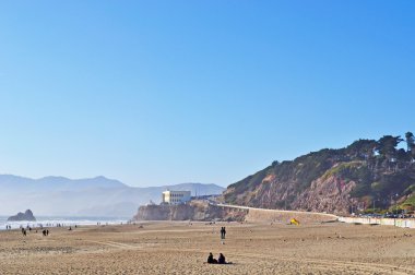 San Francisco, California, ABD: Ocean Beach, Pasifik Okyanusu kıyısında büyük plaj havadan görünümü Golden Gate Park ve Sunset District, bu zarf sisli hava için ünlü yan yana