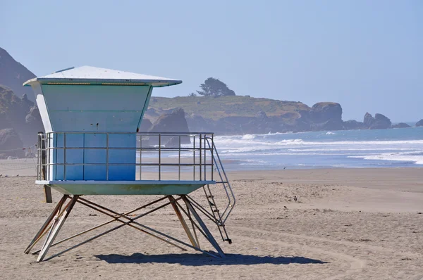 Калифорния: сторожевая башня на пляже Стинсон — стоковое фото